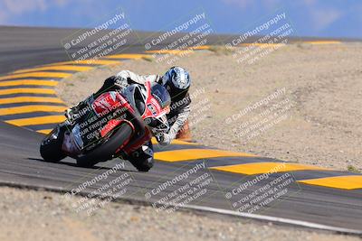 media/Oct-09-2022-SoCal Trackdays (Sun) [[95640aeeb6]]/Turn 12 (140pm)/